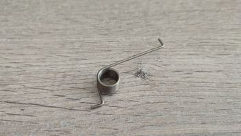 Ressort ouverture pièce détachée console de jeux Sony Playstation 1 Ps1 SCPH-1002 #E16