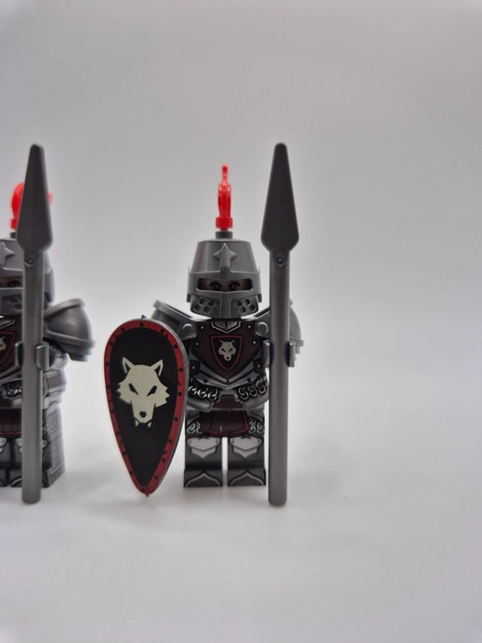 Figurines type lego 2 soldats chevaliers Du Loup - photo numéro 3