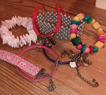 Lot 8 bracelets pour petite fille