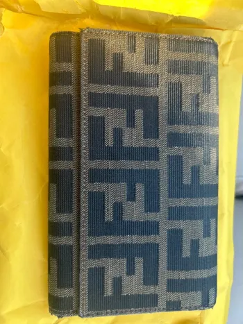 Portefeuille fendi