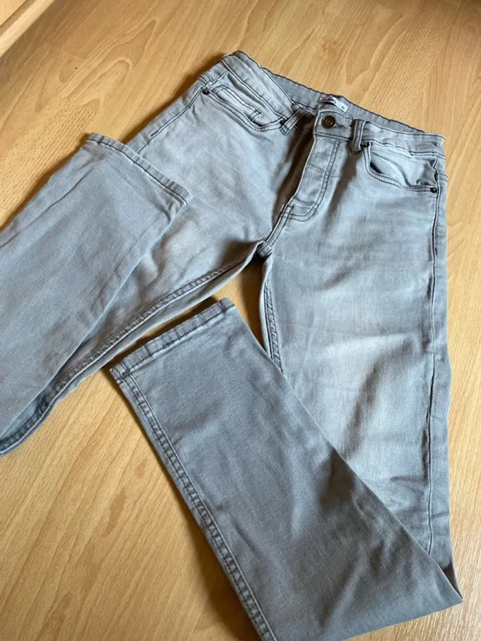 Jean’s gris clair