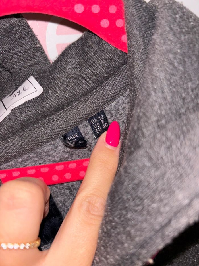 Sweat-shirt taille 40 - photo numéro 2
