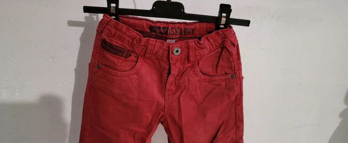 Jeans rouge Okaïdi 5 ans - photo numéro 2