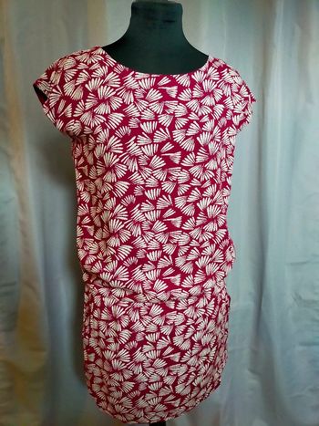 Robe courte à imprimé graphique rouge & blanc – Bizzbee – Taille XS