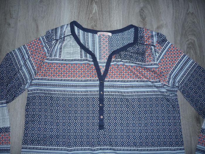 BLOUSE ML MARINE A MOTIFS "CAMAÏEU" - TAILLE 4 - n°01 - photo numéro 2