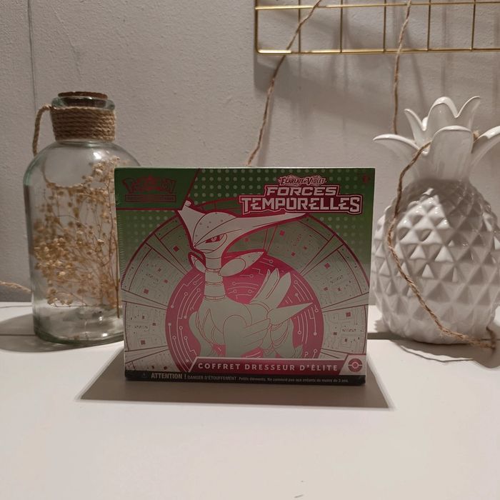 Pokémon coffret dresseur d'élite ( ETB ) Forces temporelles