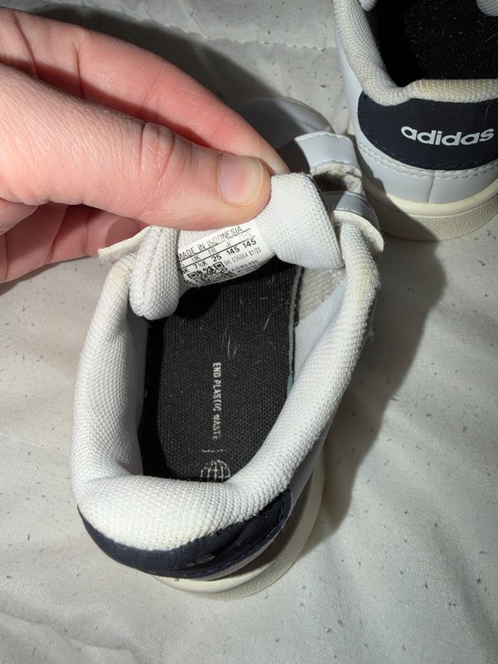 Basket adidas advantage taille 25 - photo numéro 1