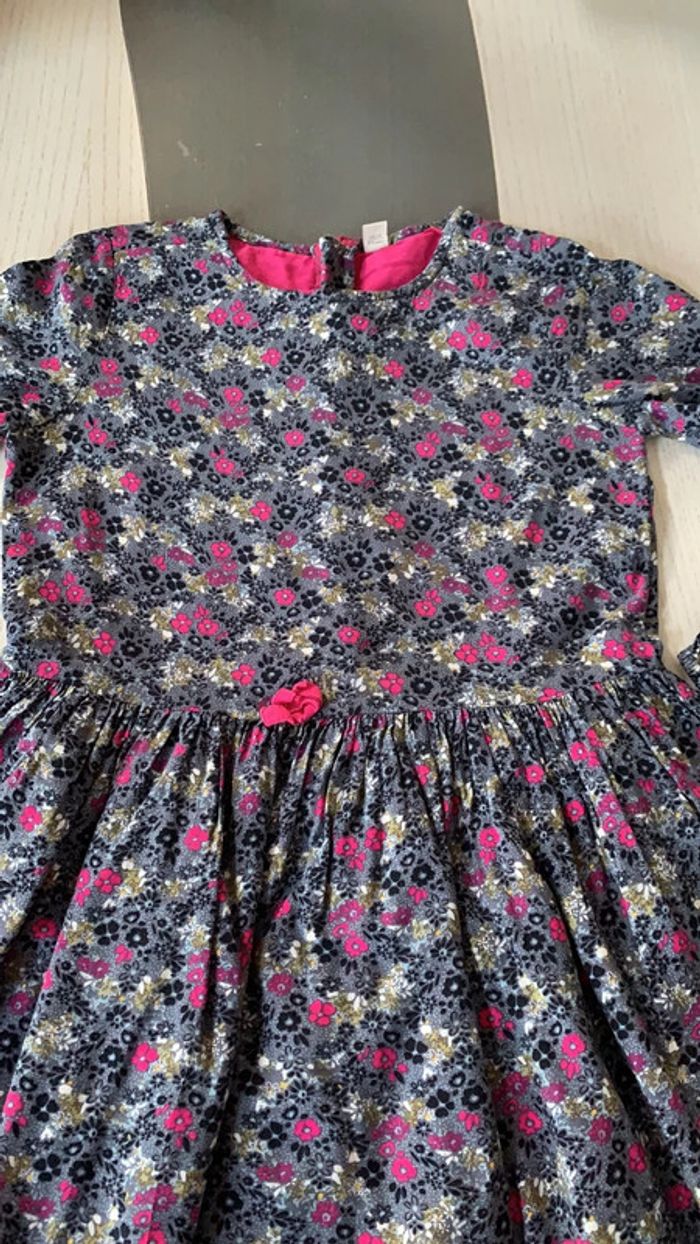 Robe grise fleurie 8/9 ans Esprit - photo numéro 2