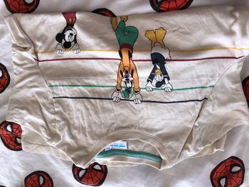 Haut manche longue Mickey 8 ans