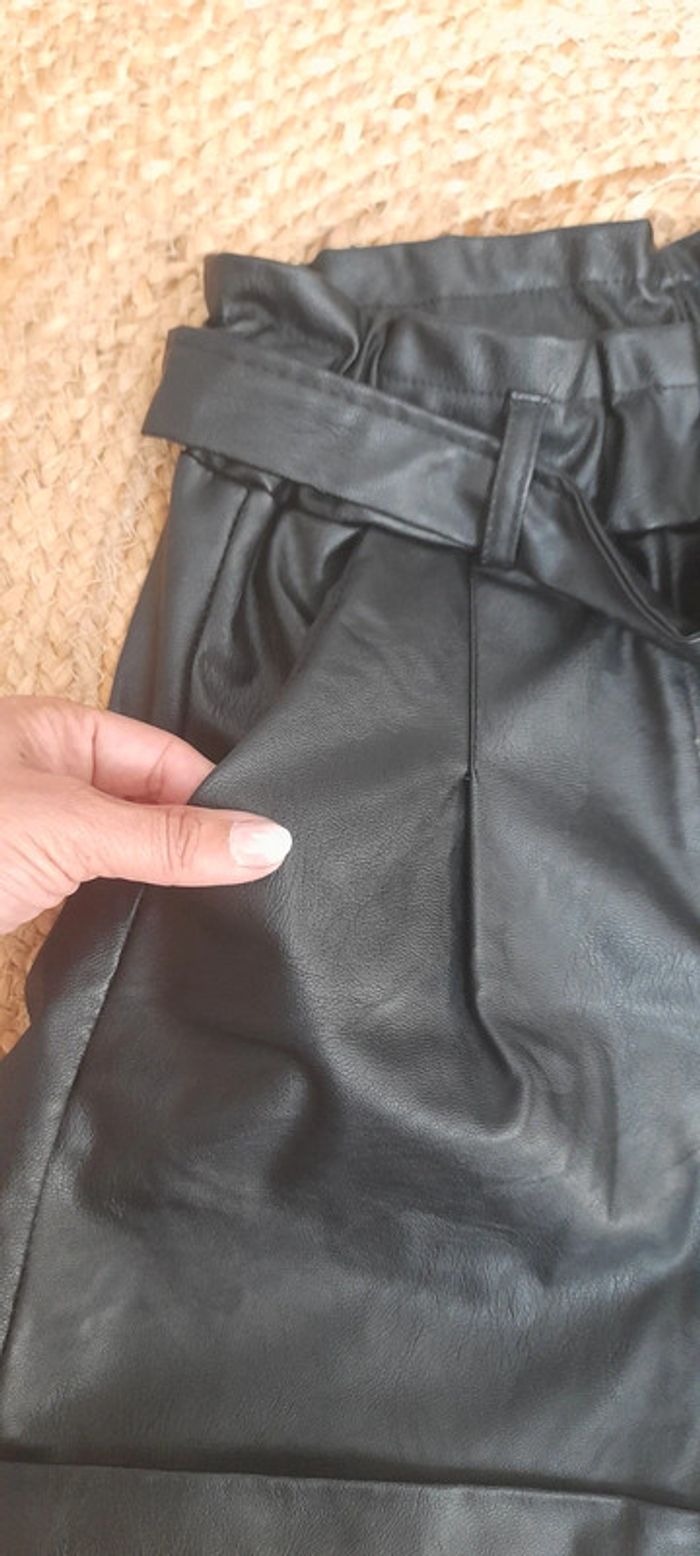 Short simili cuire - photo numéro 6