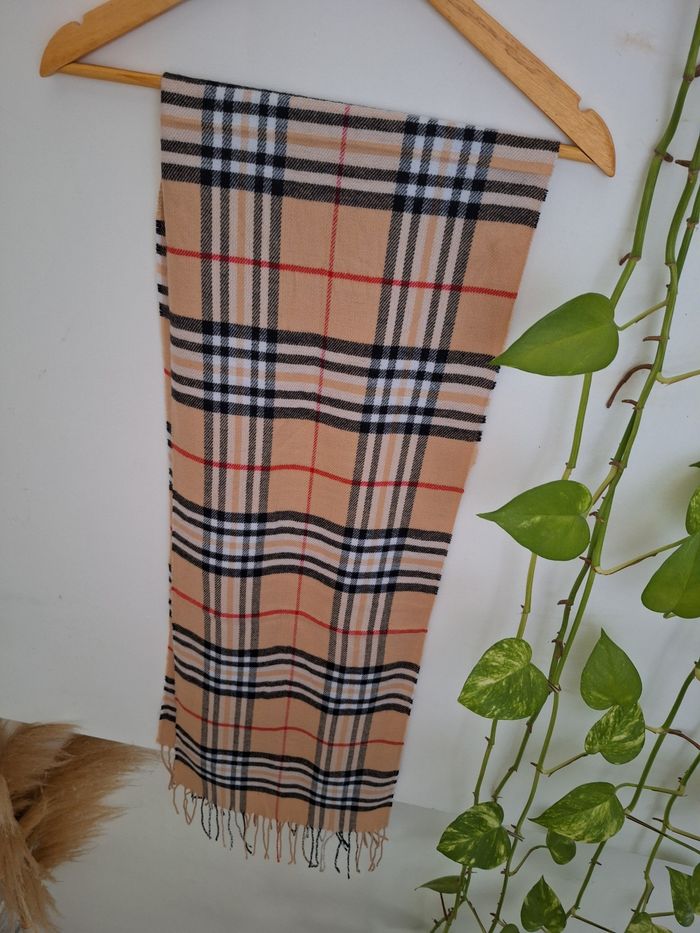 Écharpe neuve - photo numéro 2