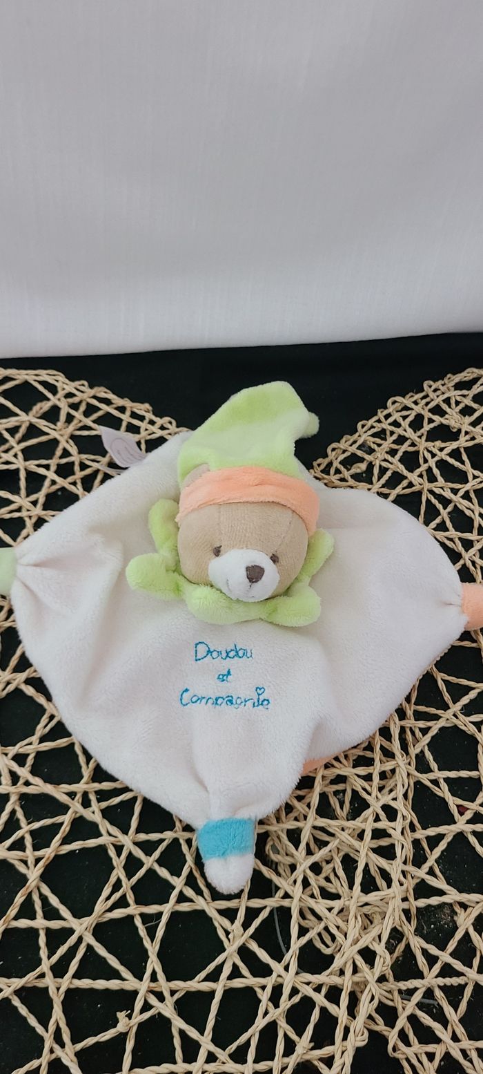 Mini Doudou Ours Plat Acidulé Orange Vert DOUDOU & COMPAGNIE