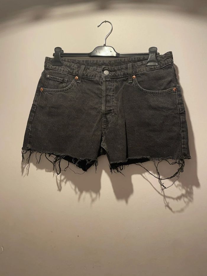 Short en jean noir - photo numéro 3