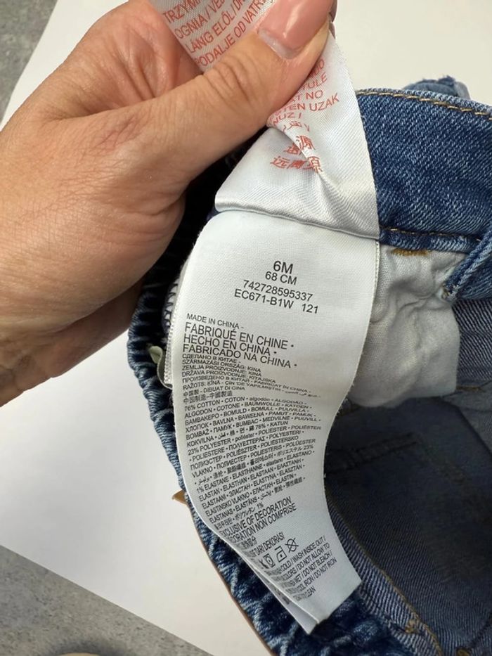 Short en jeans Levi's bébé garçon taille 6 mois comme neuf - photo numéro 4