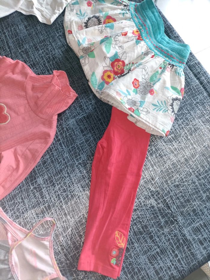 Lot 13 pièces 4/ 5 ans - photo numéro 3