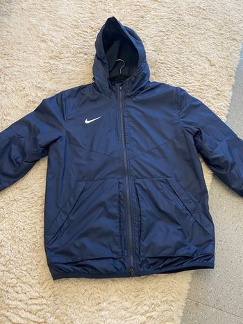 Veste à capuche Nike Team Fall – Marine – Doublée Polaire – Taille M – Très bon état