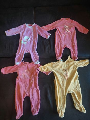 Lots de pyjamas 6 mois