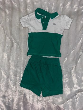 Ensemble vert et blanc