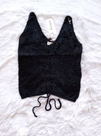 Crop top noir duveteux Taille S/M Neuf