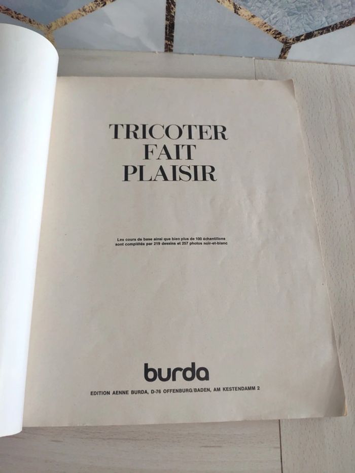 Magazine Burda numéro 94 de 1974 édition française Tricoter fait plaisir - photo numéro 3