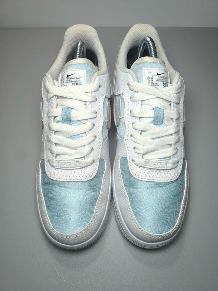 Baskets Nike air force one blanche glacier Bleu pointure 38.5 neuves sans boîte - photo numéro 4