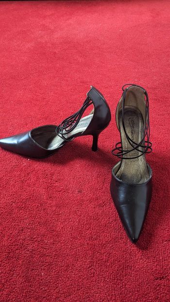 Escarpin noir T40 en très bon état