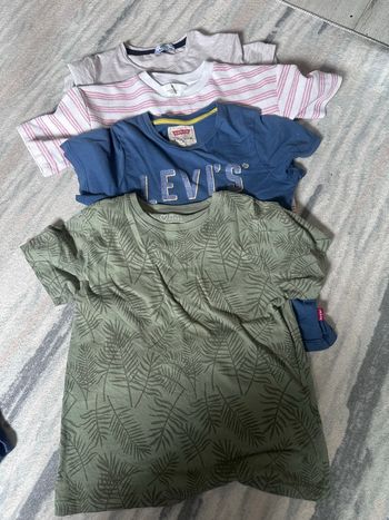 Lot 4 t-shirt garçon  8 ans
