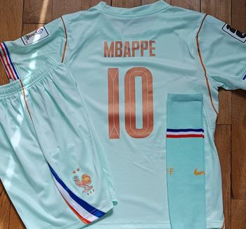 Tenue de sport taille 14 ans modèle 2026 Coupe du monde