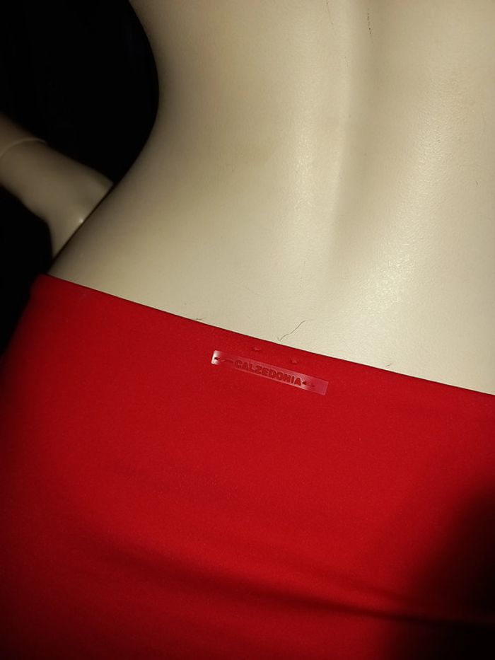 maillot de bain 2 pièces rouge calzedonia taille 42/44 - photo numéro 4