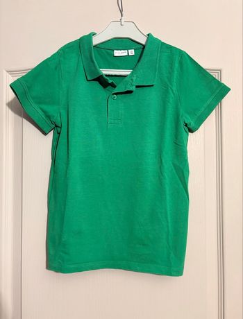 Polo MC Basic Needs by Name It – 7/8 ans (122-128 cm) – Vert prairie – TBE
