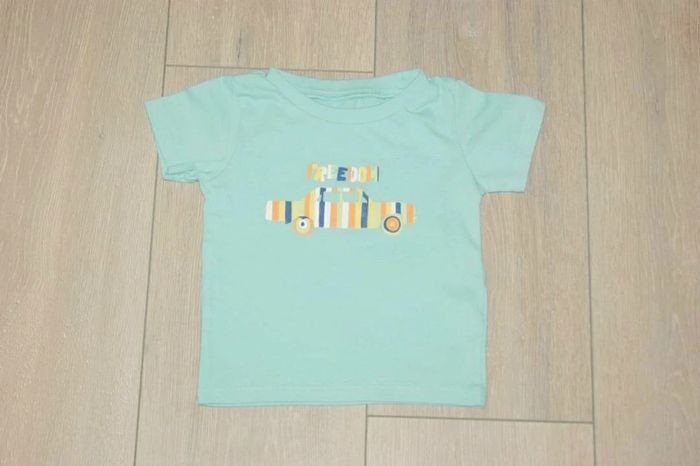 Maillot manche courte bleu. Garçon 9 mois