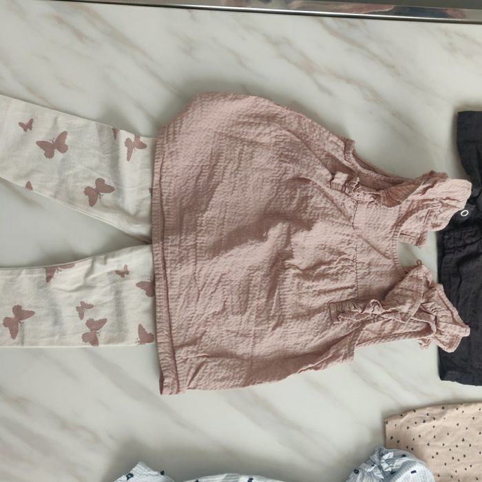 Lot de 4 ensembles de chez H&M. - photo numéro 3