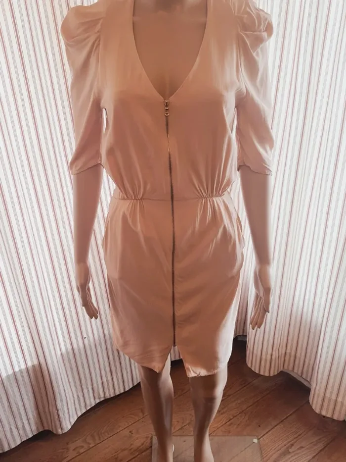 Magnifique Robe rose Sandro taille 1 (fr 36) - photo numéro 2