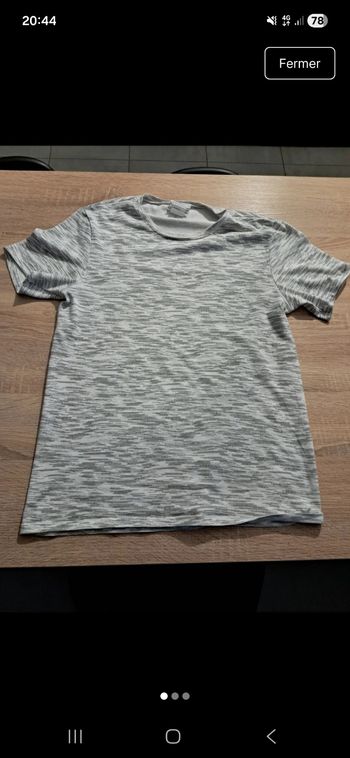 T shirt gris / blanc
