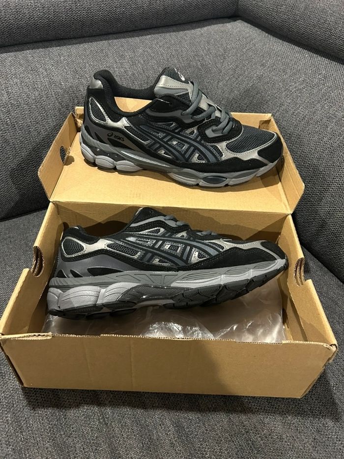 ASICS Gel-NYC Graphite Grey Black 40.5