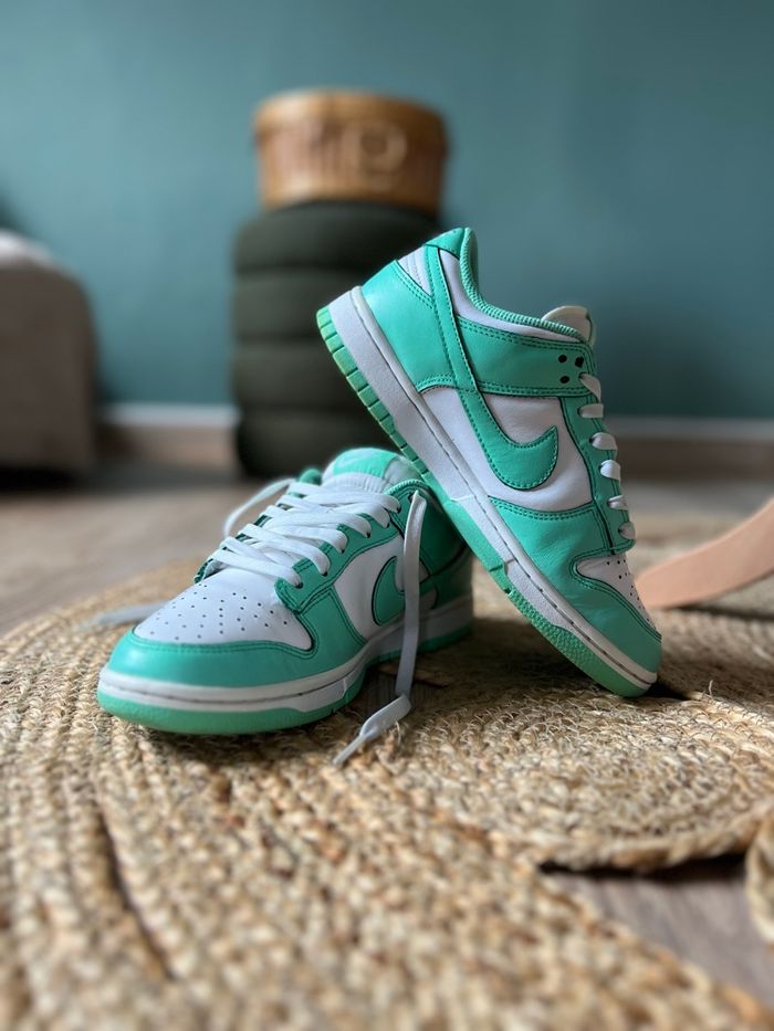 Nike Dunk Low Green Glow DD1503-105  - Taille 38,5