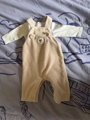 Salopette beige taille 3 mois