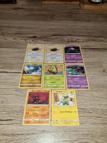 24 carte pokémon 2017 2018 2019 2020 2021