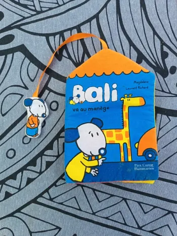 Livre en tissus Bali