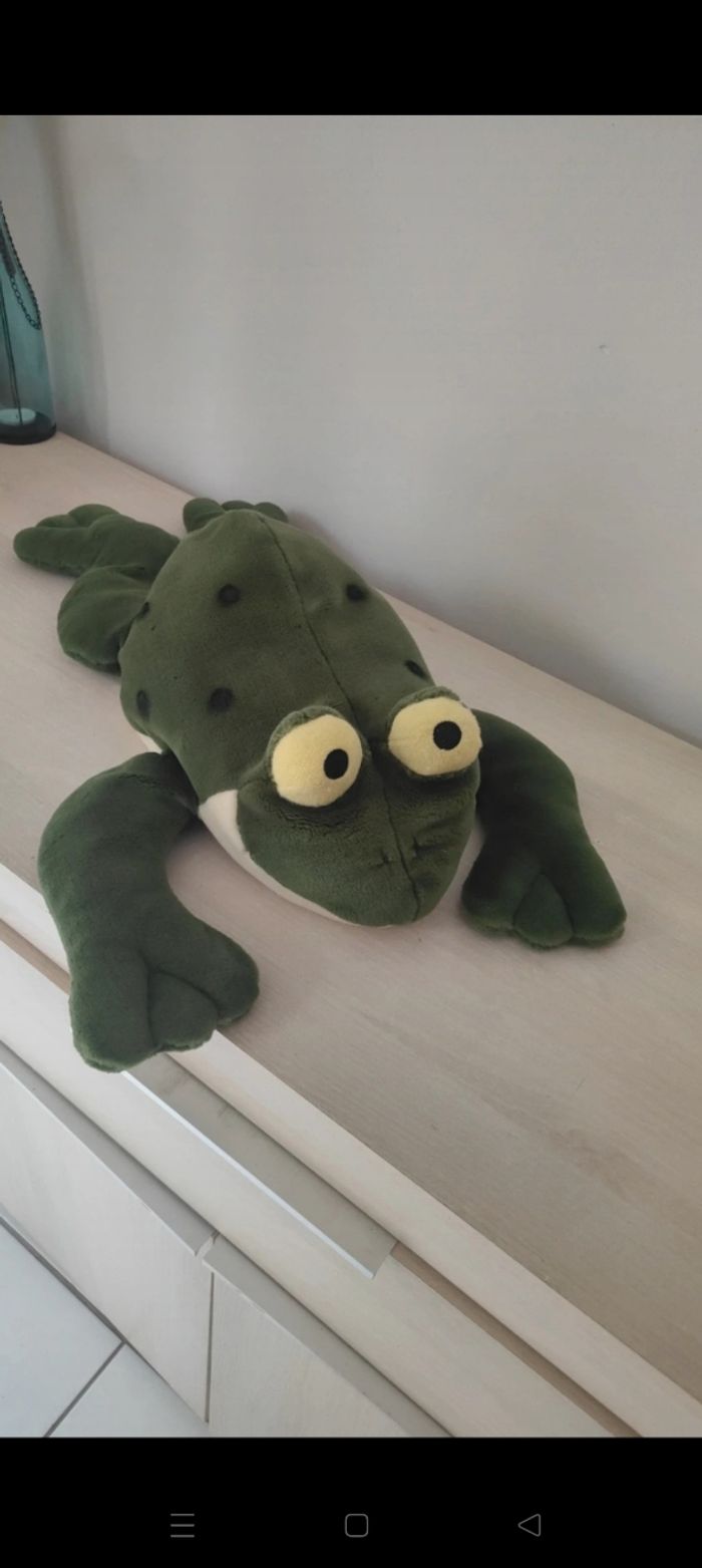 Grenouille peluche