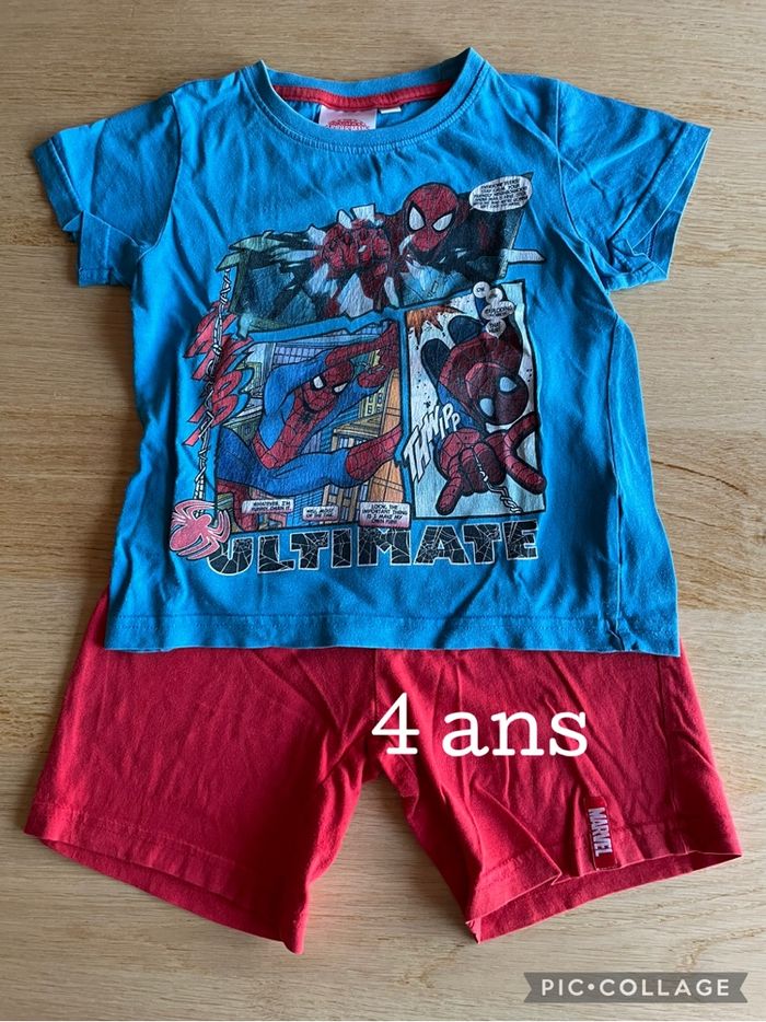 Pyjashort Spiderman 4 ans