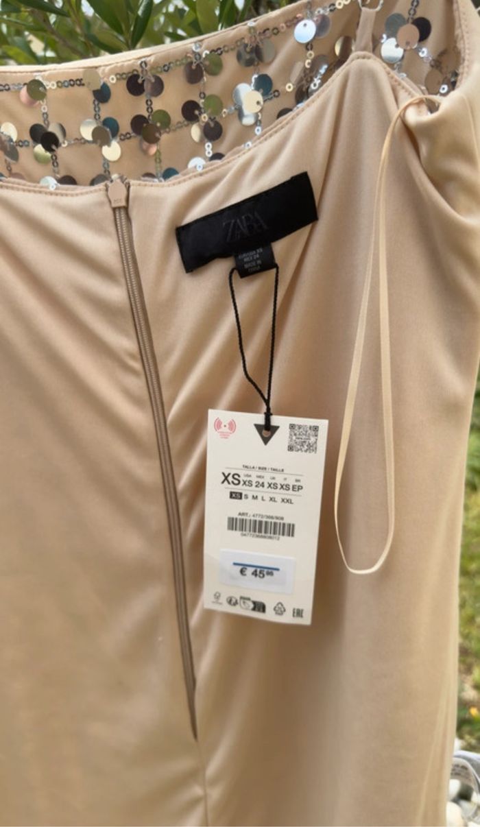 Robe beige sequin Zara - Taille Xs - photo numéro 3