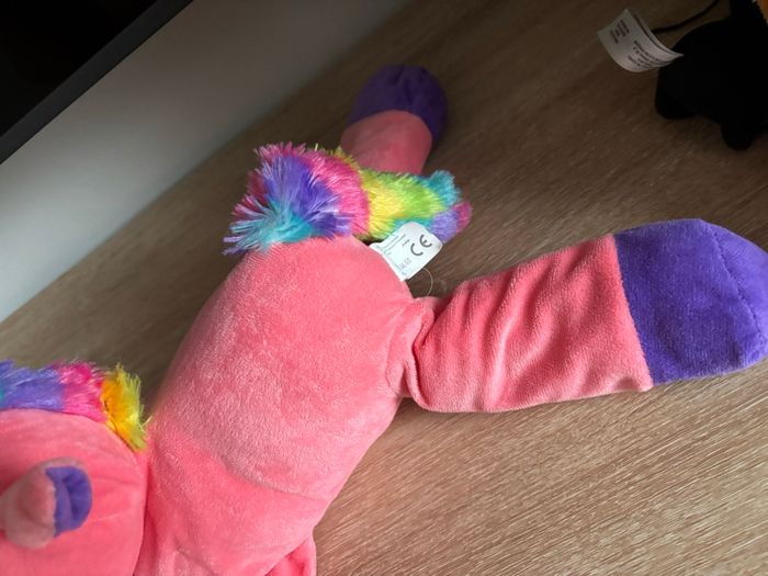 Peluche rose fluo licorne arc en ciel - photo numéro 4