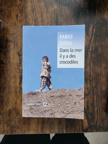 Livre : dans la mer il y a des crocodiles