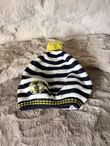 Bonnet taille 53 soit 3/5 ans marine et anis marque Orchestra (1123)