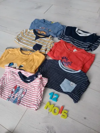 Lot 7 tee shirts 12 mois