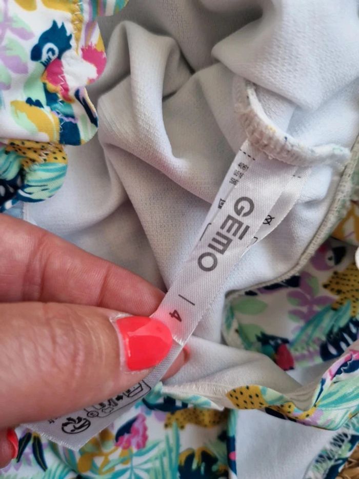 Joli maillot de bain 1 pièce Gémo taille 4 ans - photo numéro 5