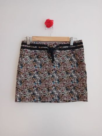 Jupe courte vert de gris fleurie Mango Taille 38