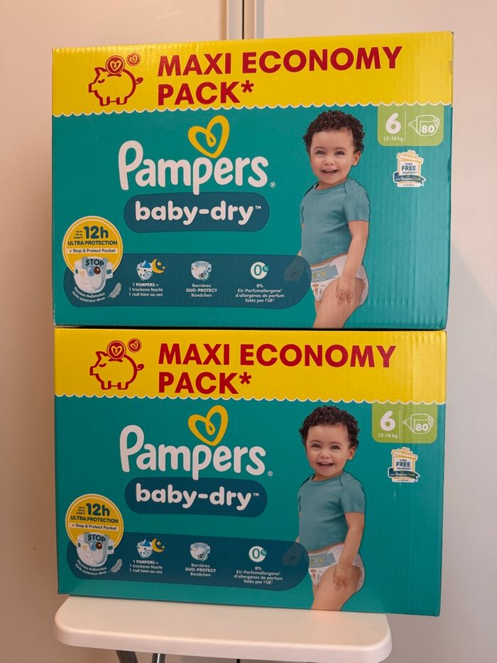160 couches pampers taille 6