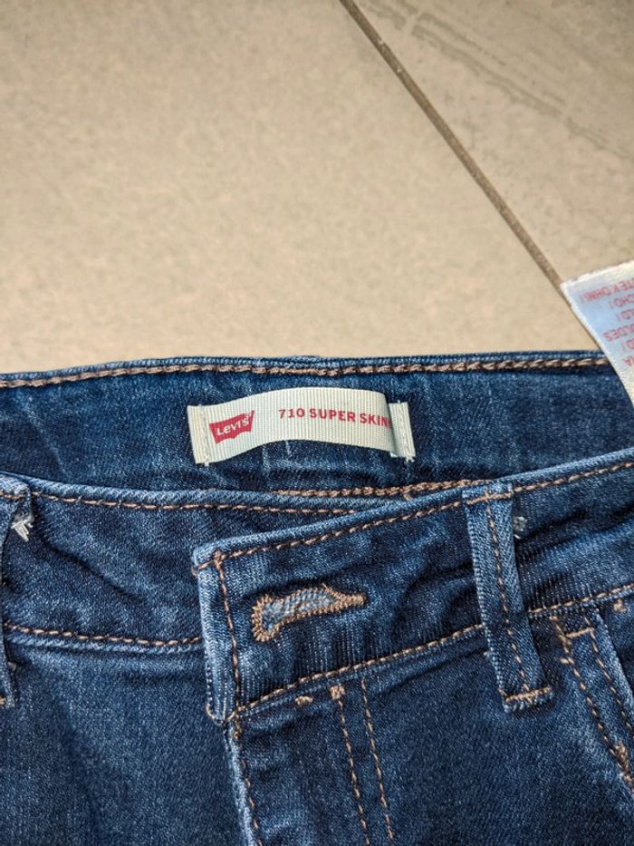 Jeans 710 Levi's 16 ans neuf !! - photo numéro 2